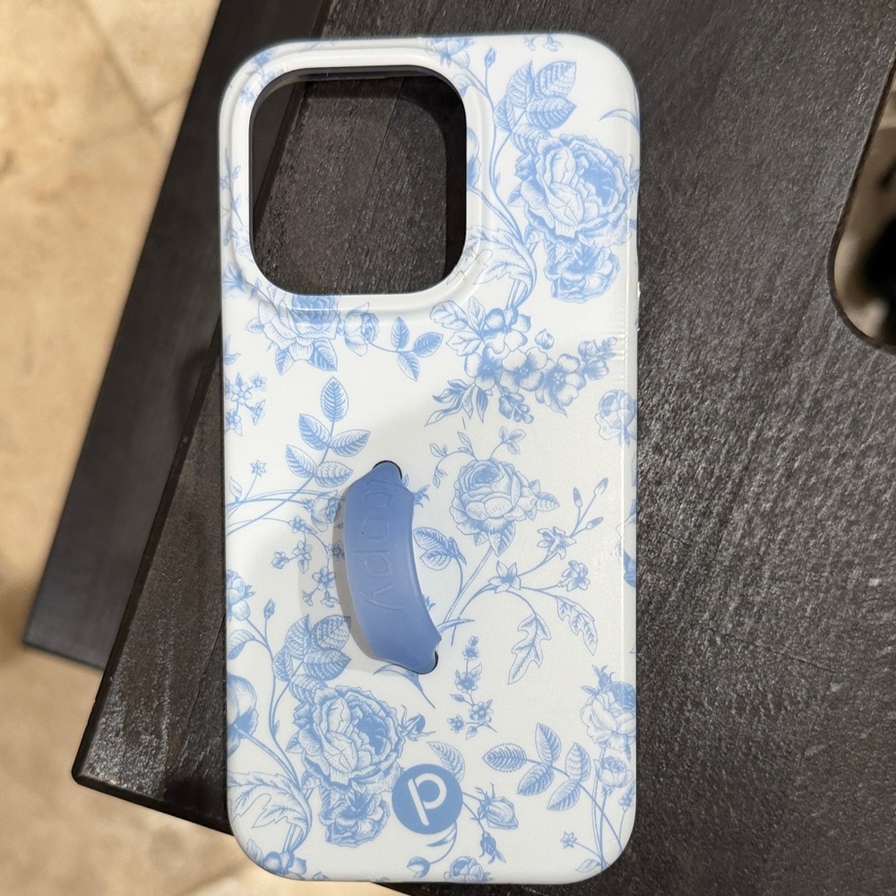 Loopy Floral Blue and White Phone Case iPhone 15 pro